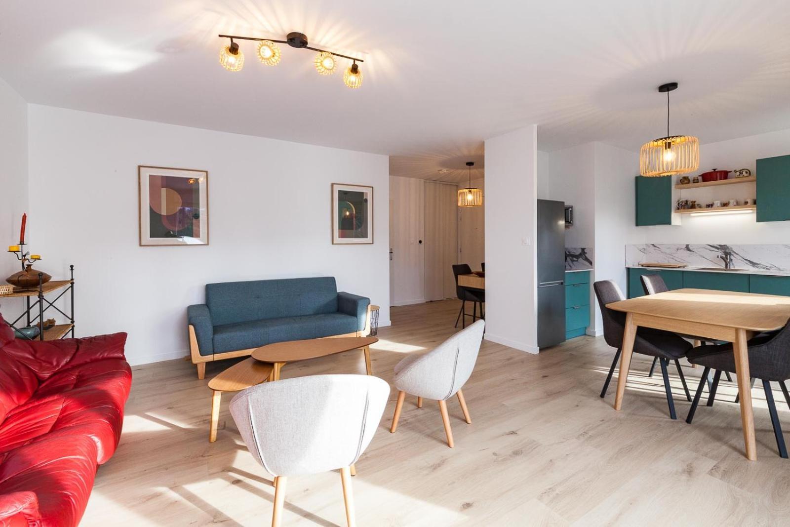 Rohan - T3 - Parking - Calme - Wifi Appartement